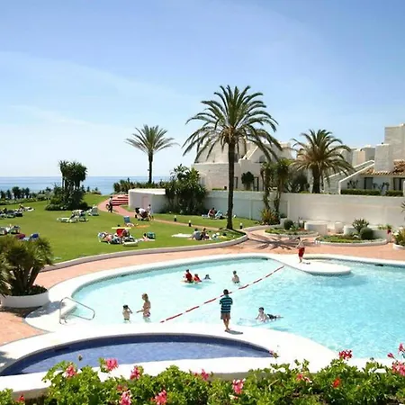 - Playa - En Urbanizacion Al Lado Del Mar Is17 Villa