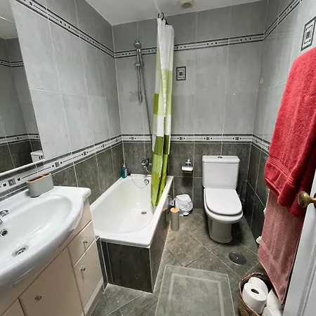 - Playa - En Urbanizacion Al Lado Del Mar Is17 埃斯特波纳