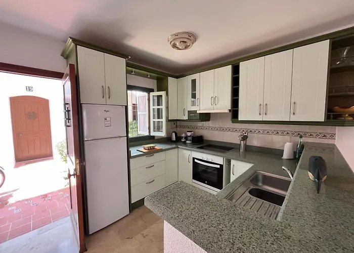 - Playa - En Urbanización Al Lado Del Mar Is17 *