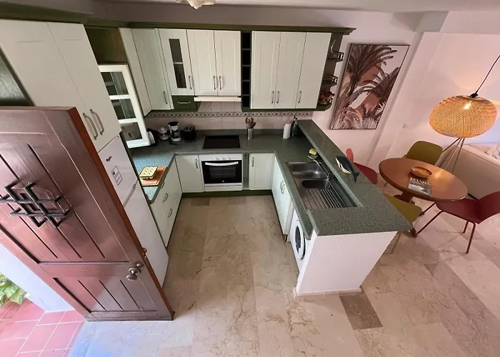 - Playa - En Urbanización Al Lado Del Mar Is17 Villa