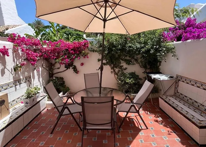 - Playa - En Urbanizacion Al Lado Del Mar Is17 Estepona